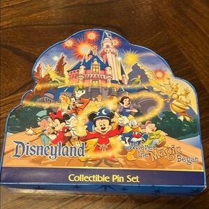 DISNEY -Sorcerer Mickey, Minnie, Donald, and Pluto - Where The Magic Began PIN